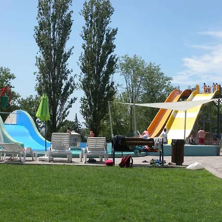 In 49936 بيت للعطل Balatonboglár