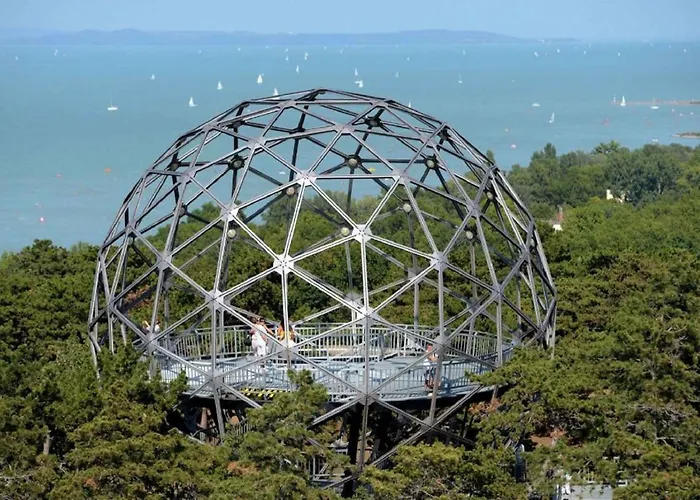 In 49936 Balatonboglár